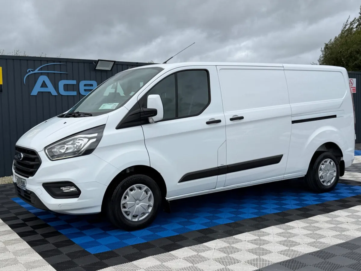 Ford Transit Custom TREND - 2.0L DIESEL - MANUAL - - Image 3