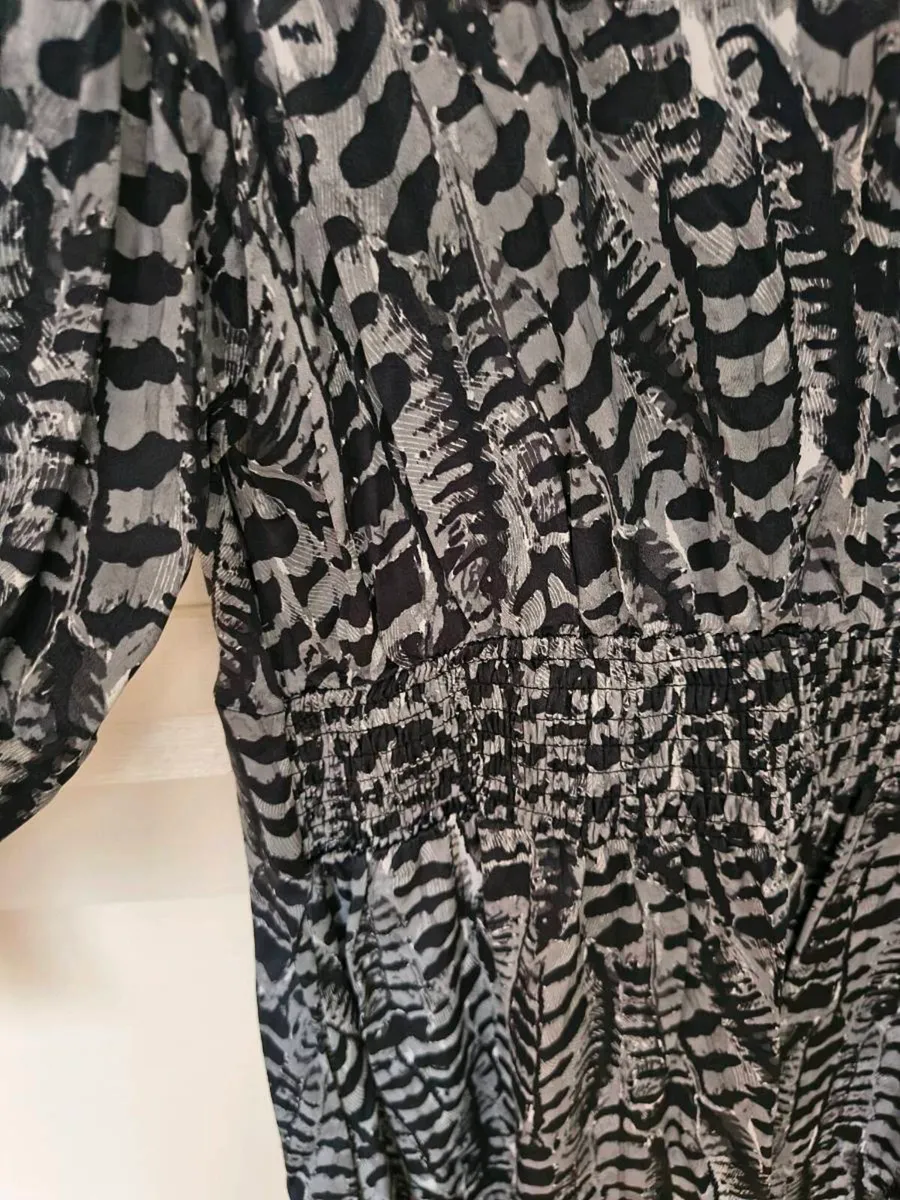 Gallery dress - Image 3