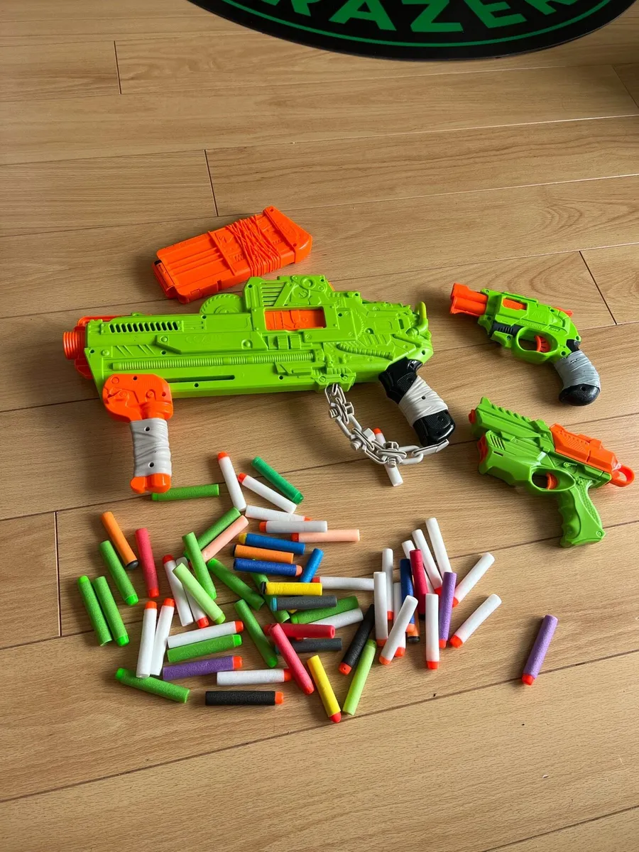 Nurf gun x3 and bullets