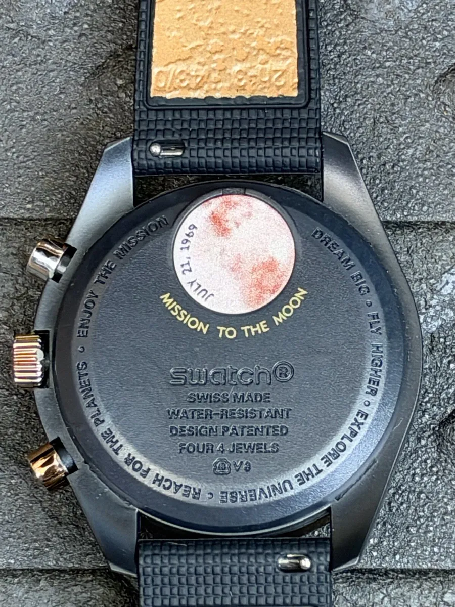 Omega x swatch gold & black - Image 2