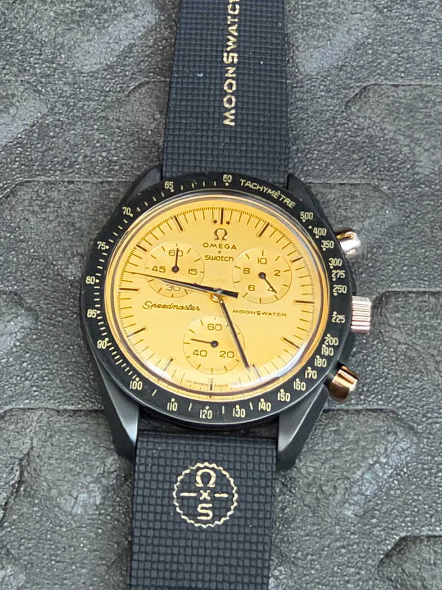 Omega x swatch gold & black - Image 3