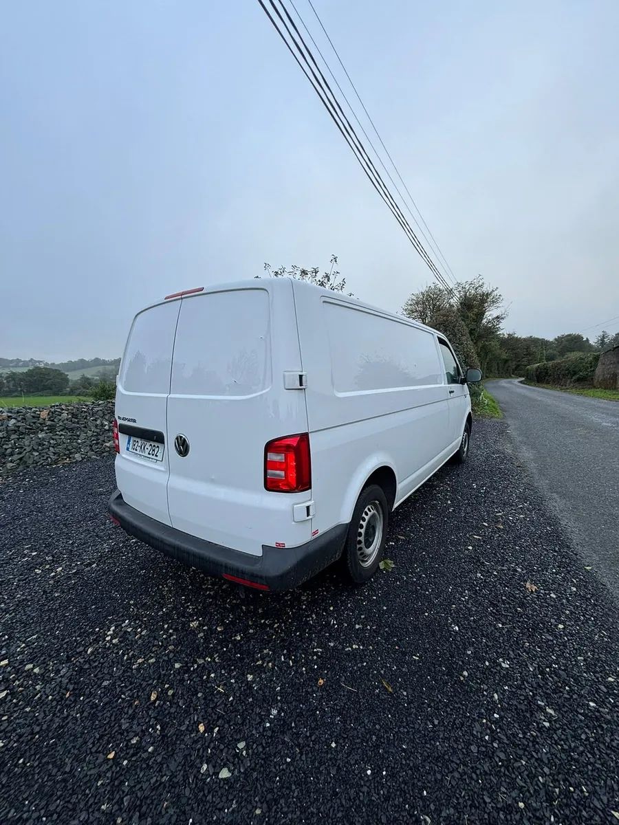 182 VW TRANSPORTER  LWB - Image 4