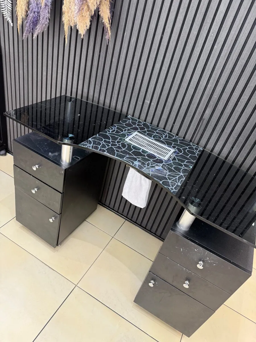 Manicure table - Image 2