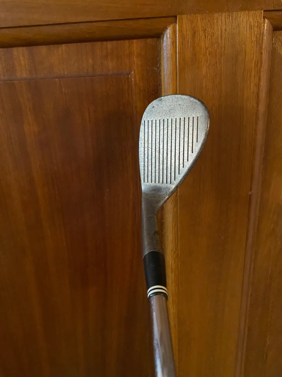 Cleveland 58 Degree Tour Action Wedge Raw Finish - Image 2