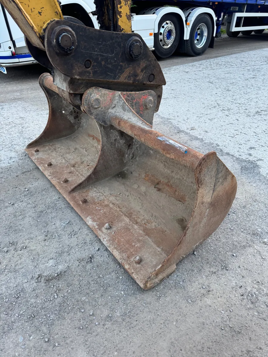 72” Grading Bucket 65mm pins - Image 2