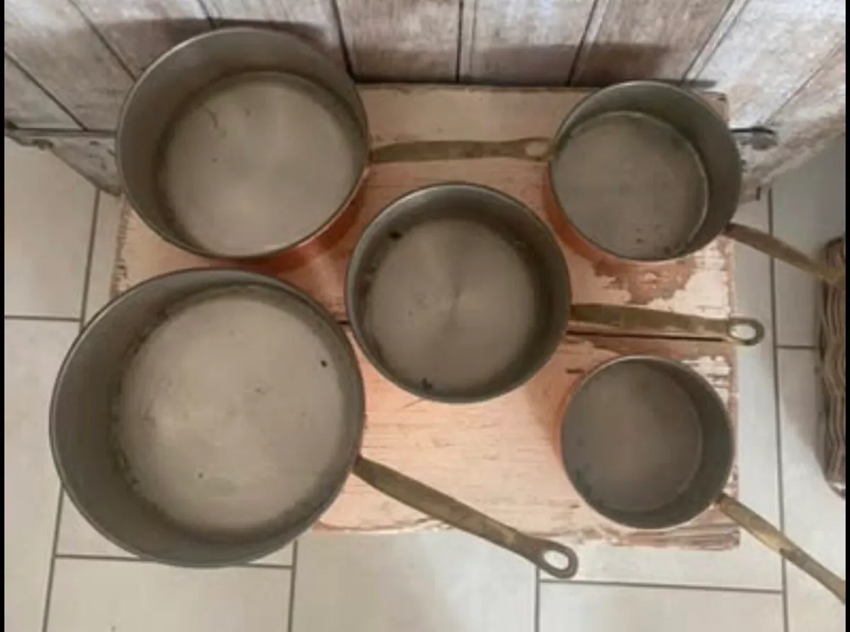 Set of 5 Vinatge copper pots - Image 2
