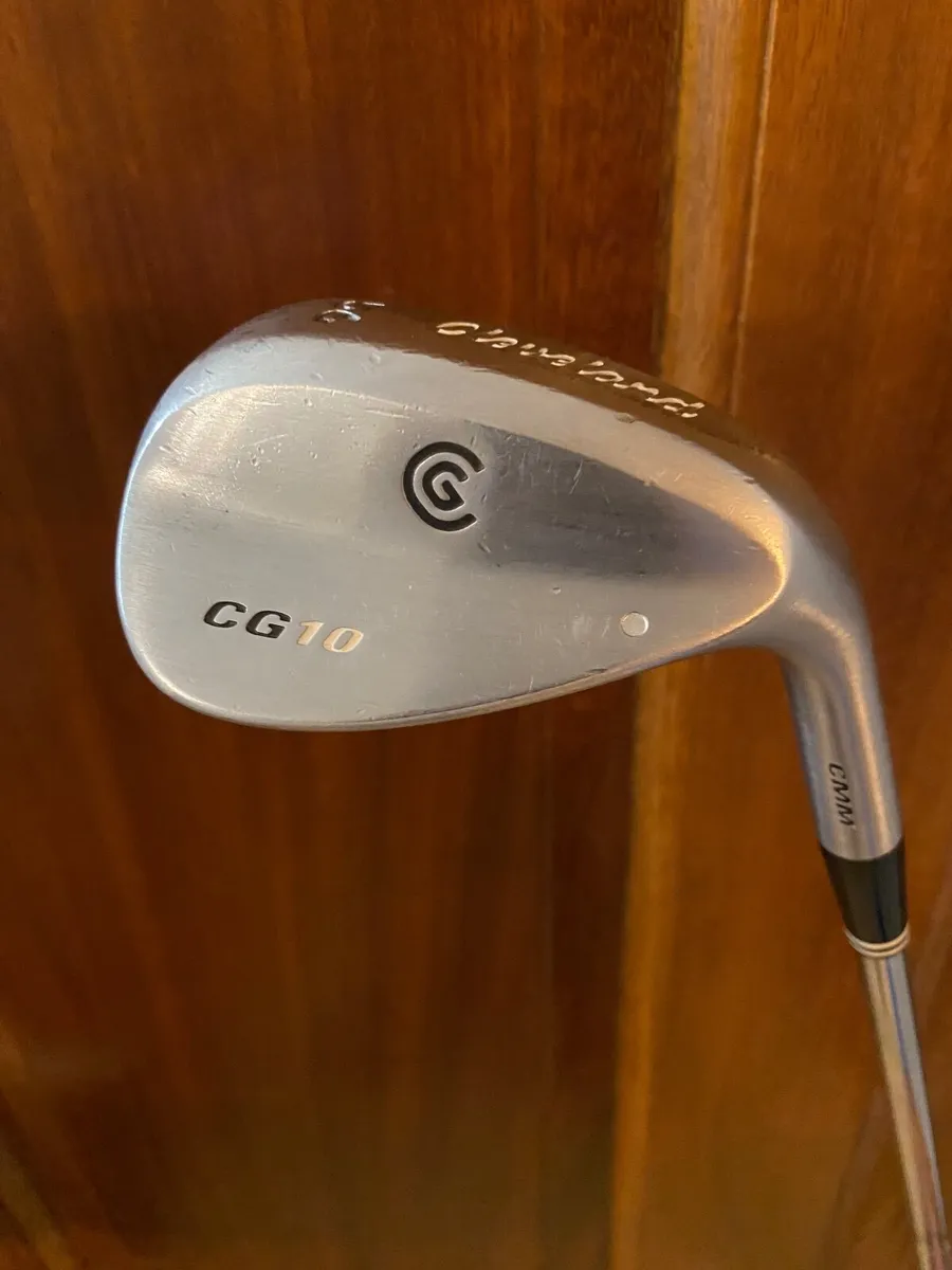 Cleveland CG 10 56 degree wedge 10 bounce - Image 1