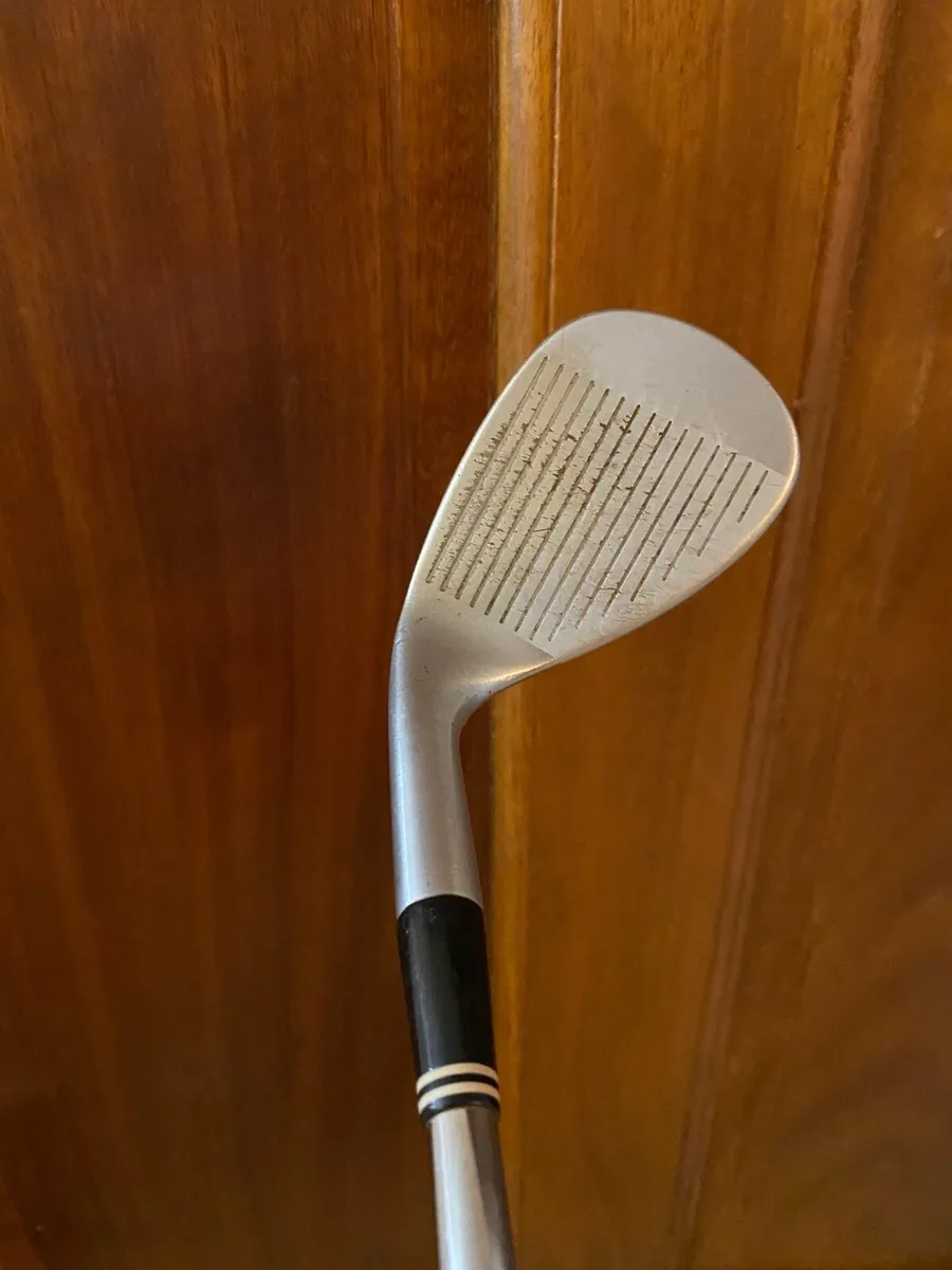 Cleveland CG 10 56 degree wedge 10 bounce - Image 2