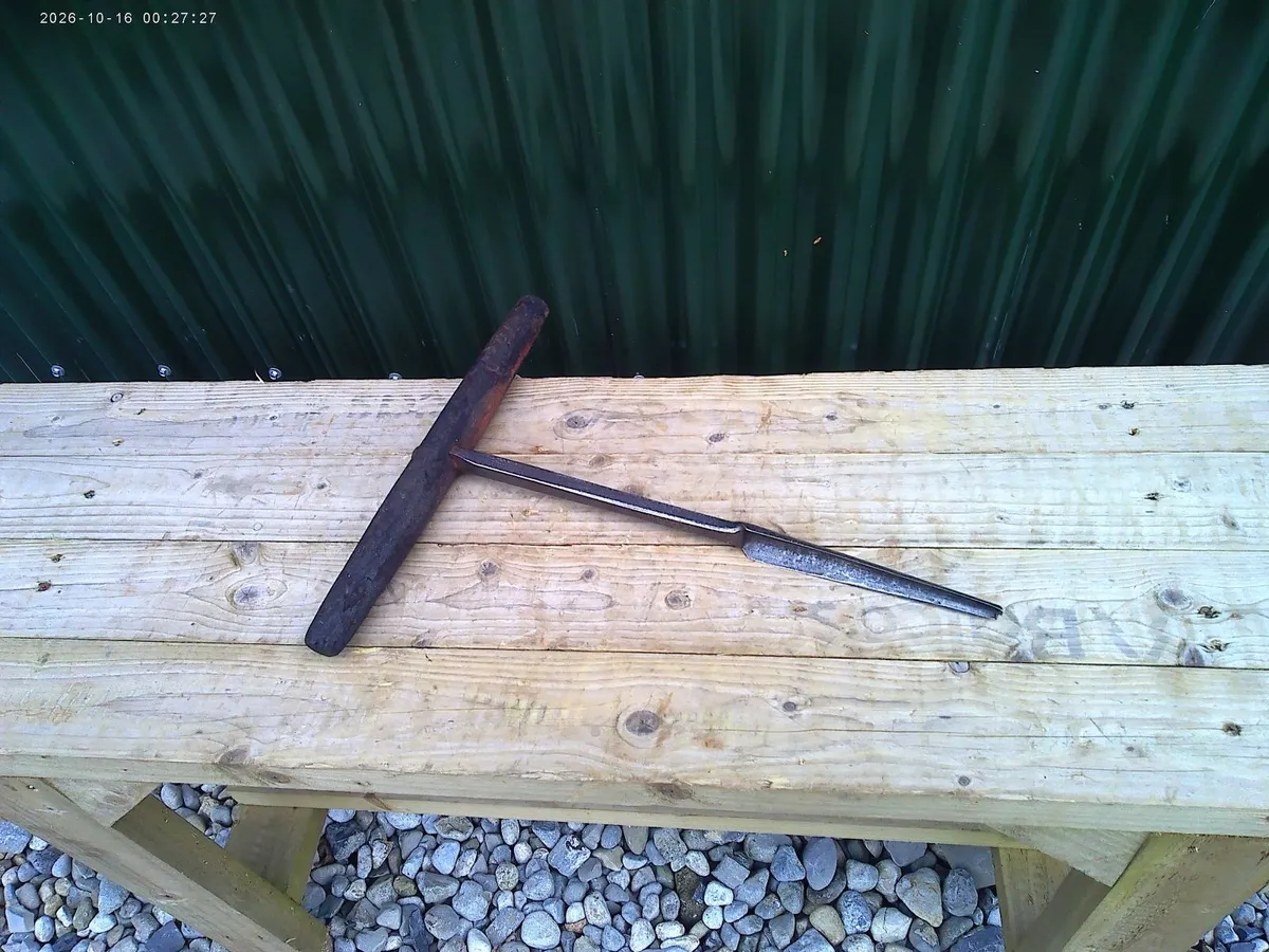 Auger - Image 1