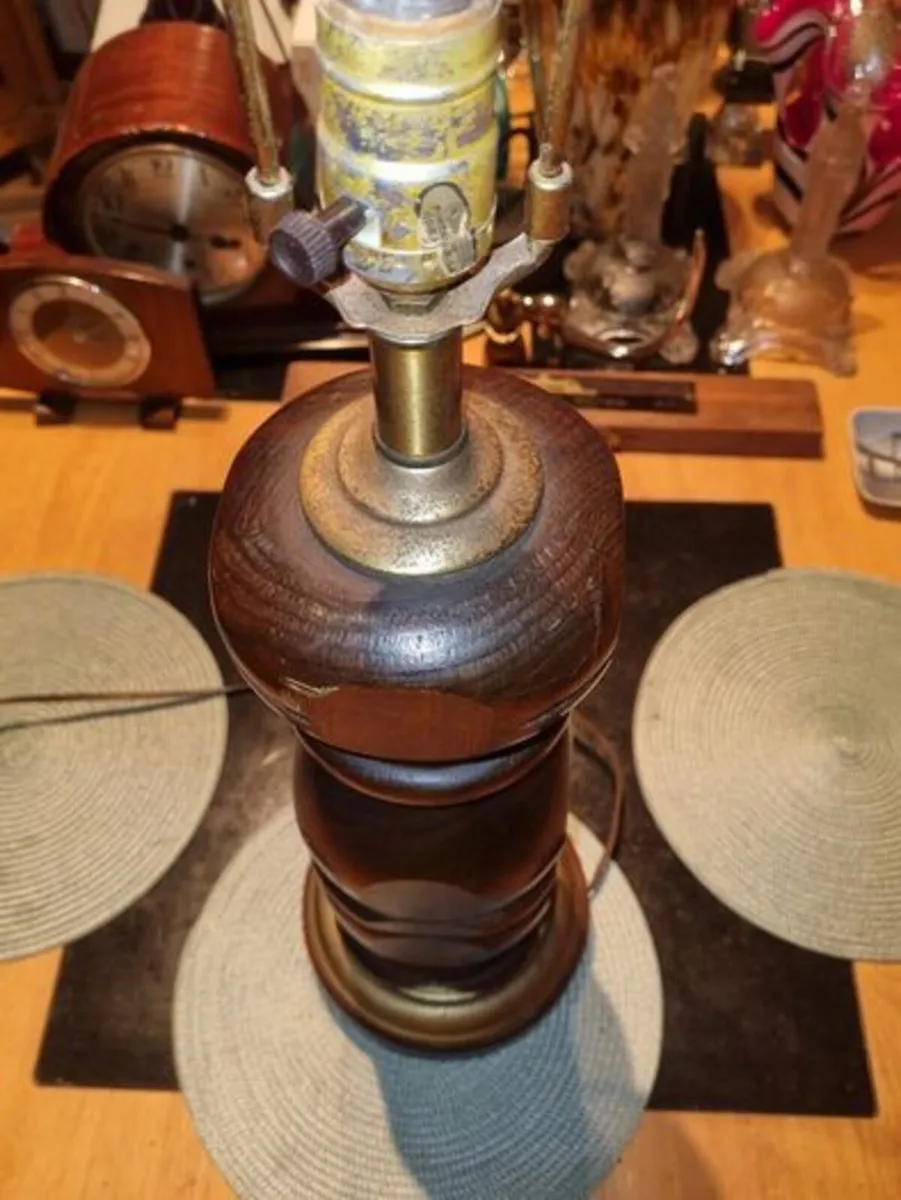 Large wooden American lamp - UL. - Image 4
