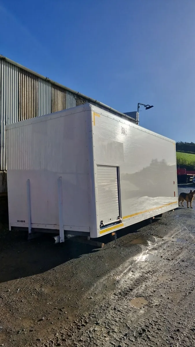 Container / truck body / garage - Image 1