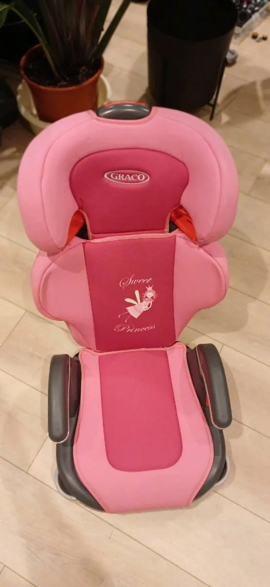 Child's Car Seat - Image 1
