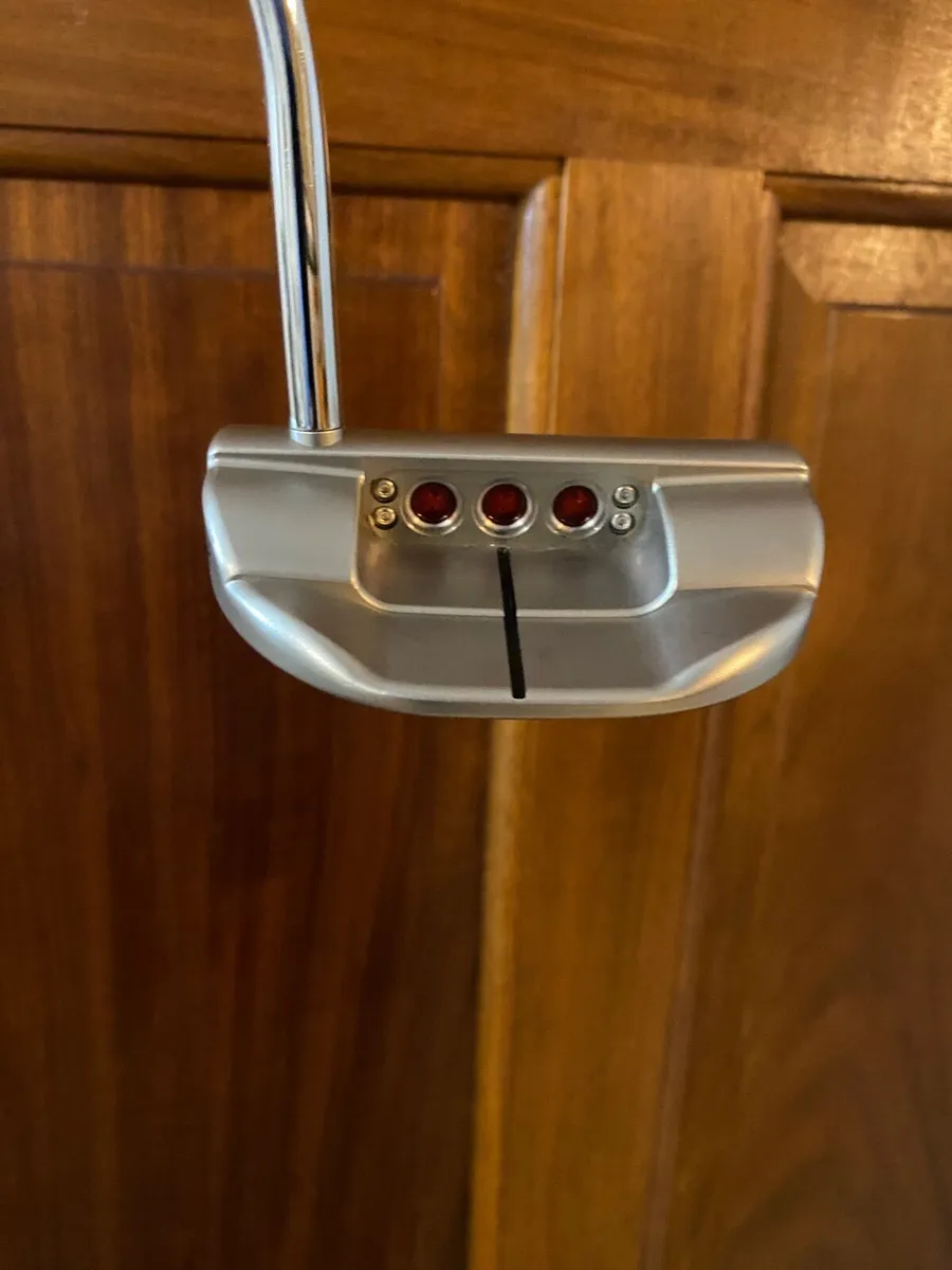 Scotty Cameron Select Fastback used 2 Rounds - Image 1