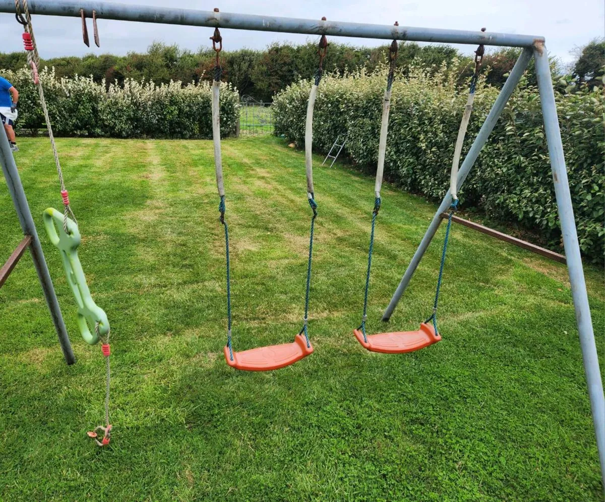 Kids Steel frame swing - Image 2