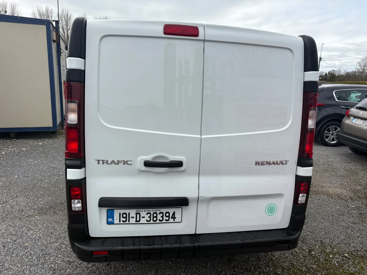 2019 Renault Trafic Low kms - Image 3