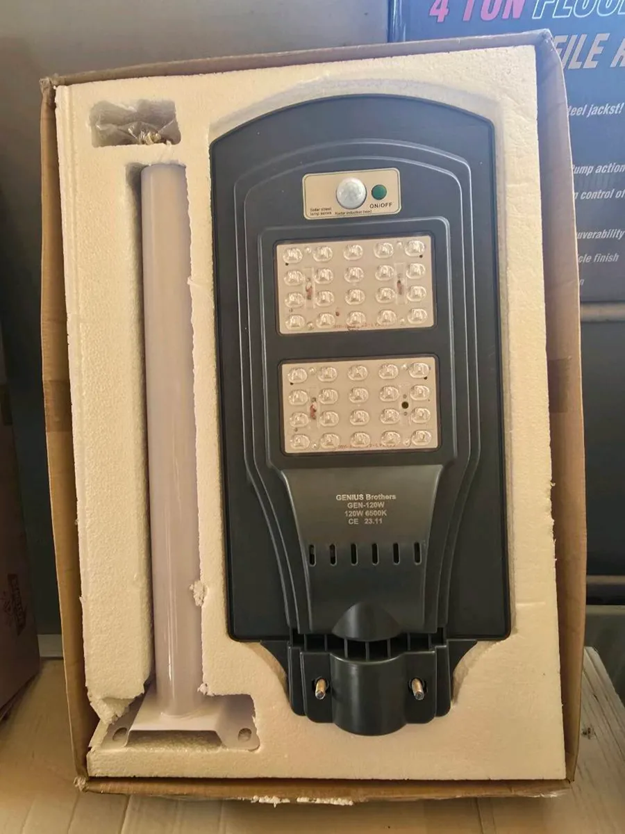 120W Solar LED Street Lights with Motion Sensor - Image 1