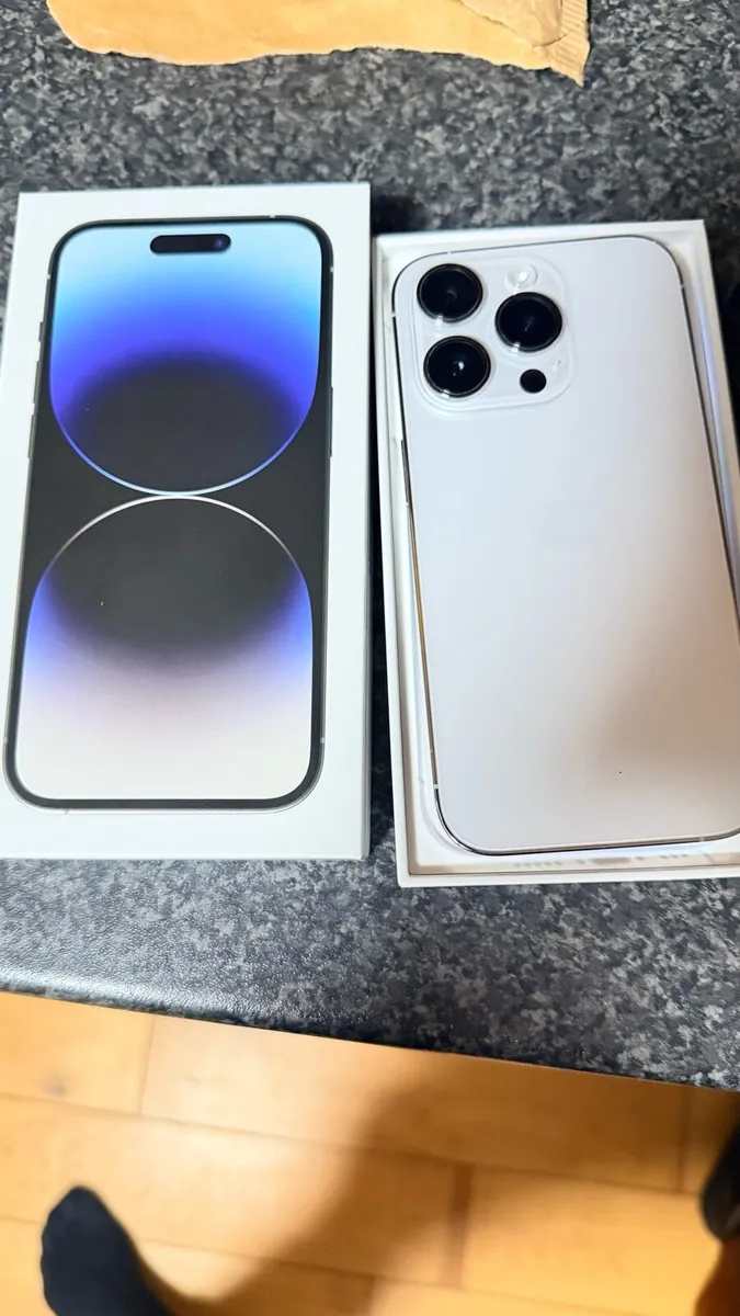 iPhone 14 Pro immaculate - Image 1