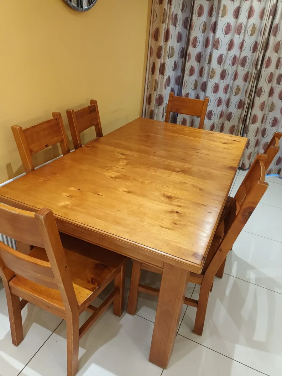 Table & Chairs - Image 2