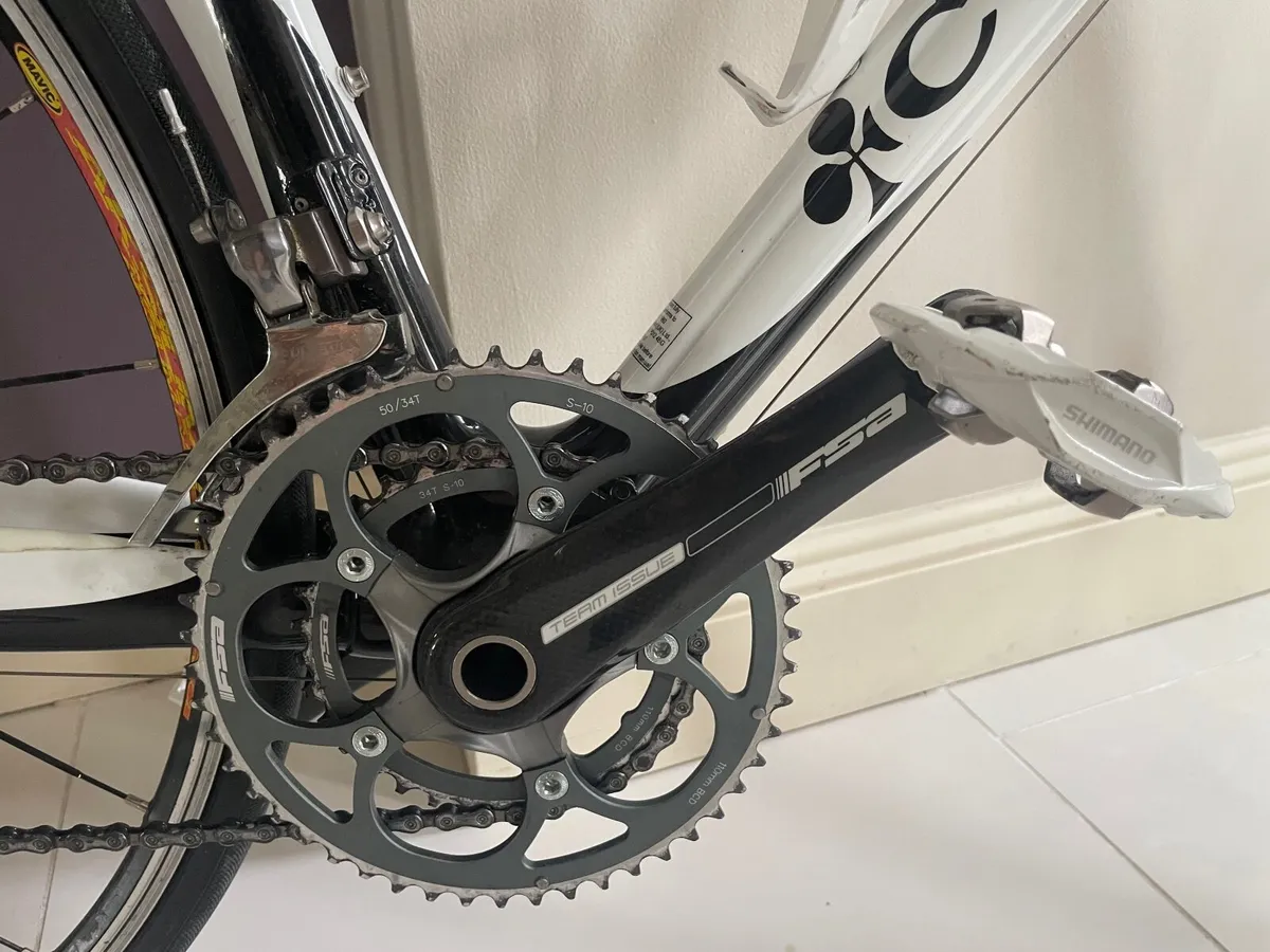 Colnago road bike - Image 4