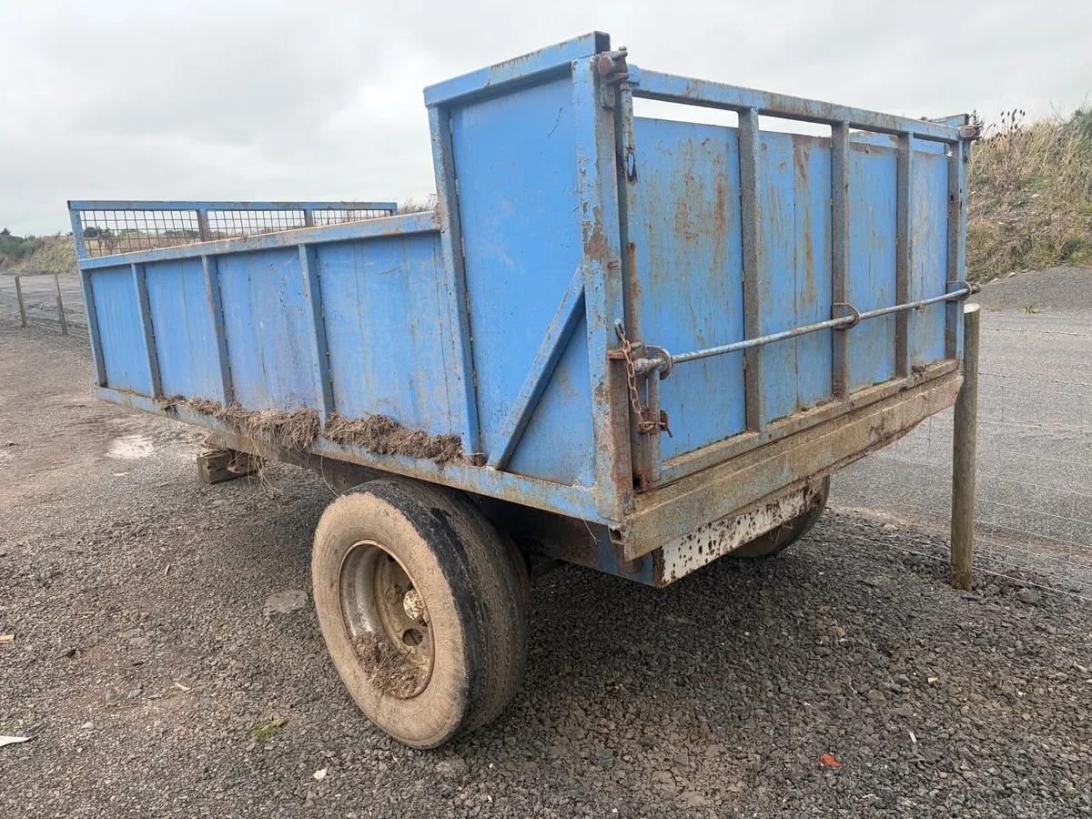 Tipping trailer compactor skip - Image 2