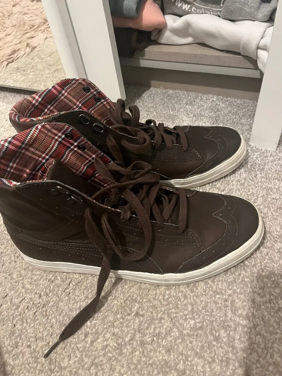 Shoes - Image 1