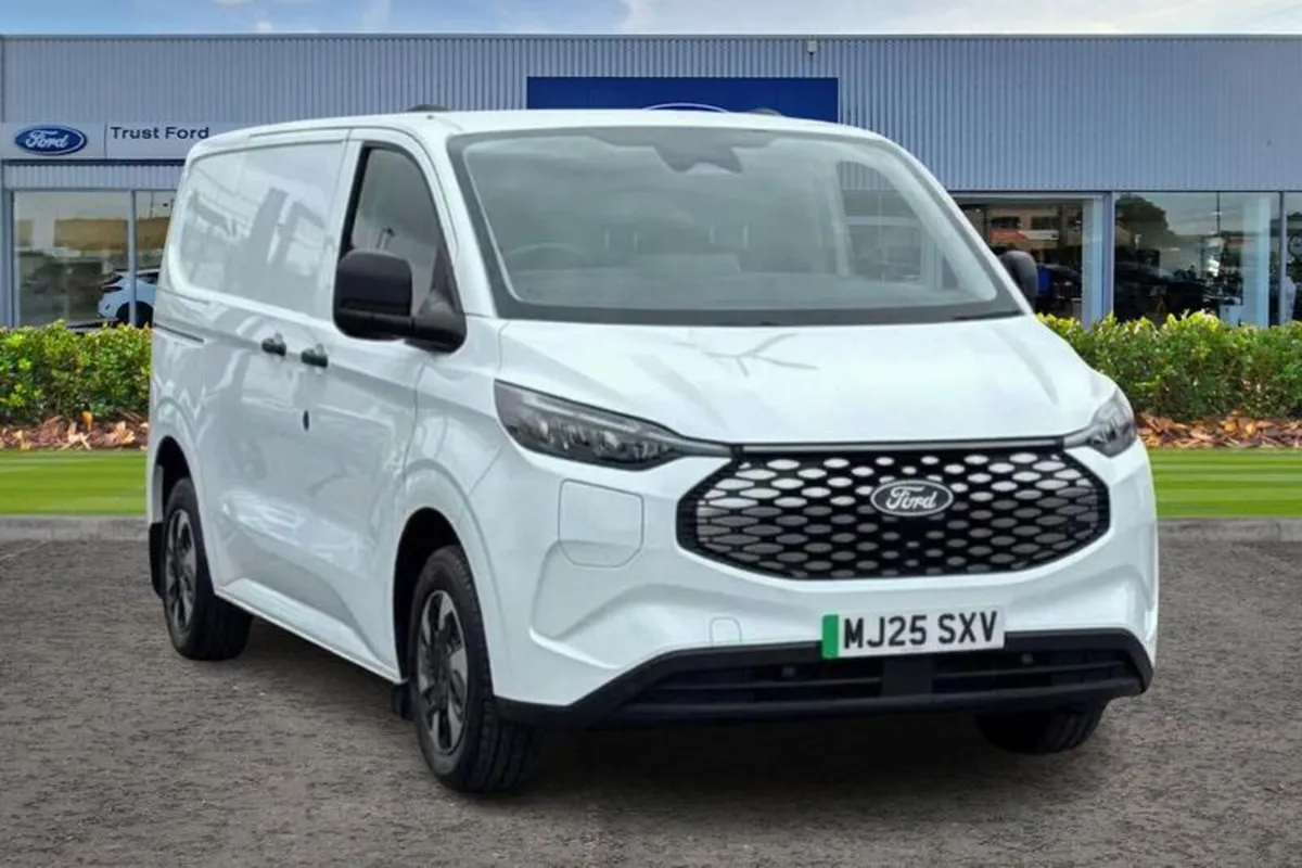 Ford Transit Custom E- 320 L1  RWD 100kW 65kWh H1 - Image 1
