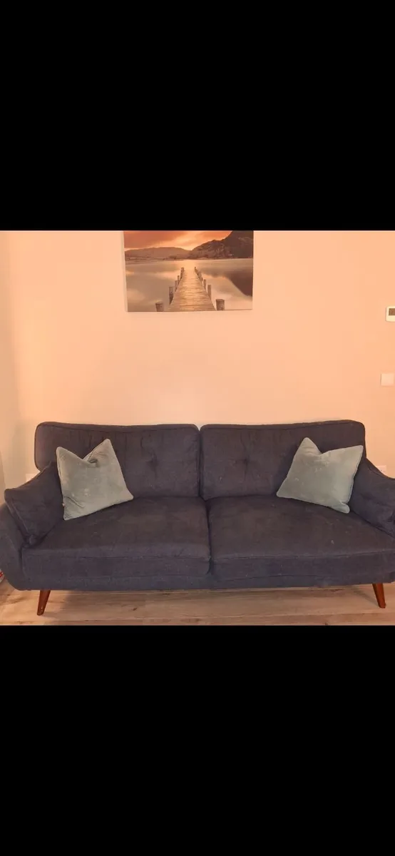 Couch - Image 2