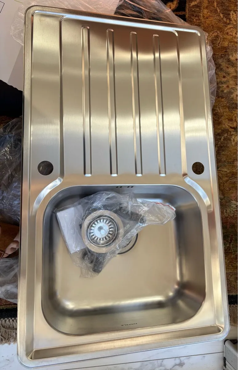 Kitchen sink - Image 1