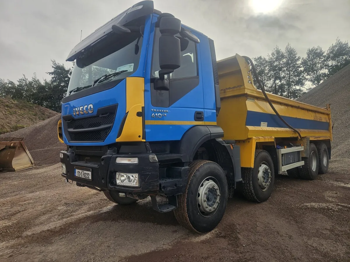 Iveco Trakker 410 Tipper - Image 2