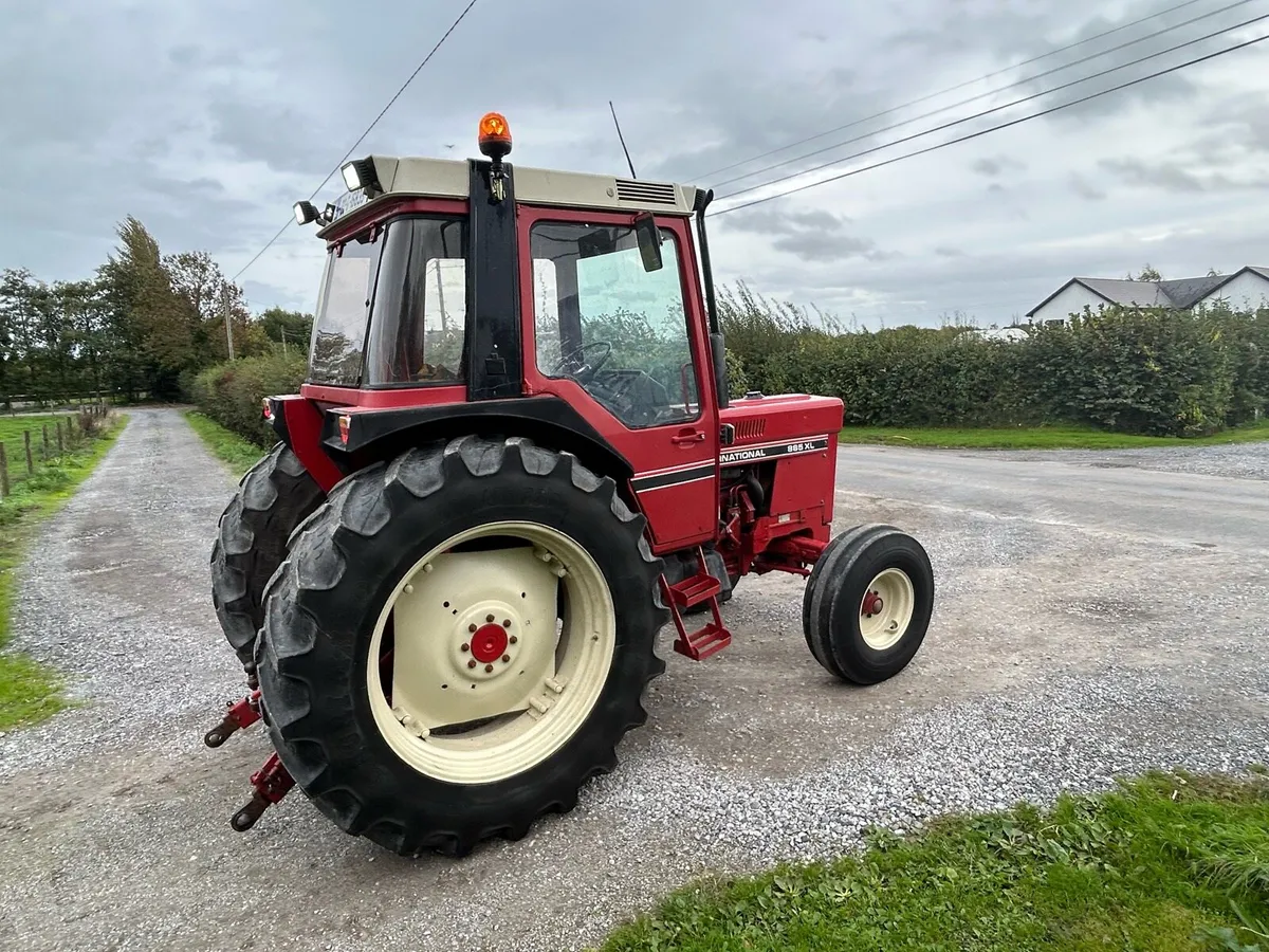 Case IH 885 XL - Image 2