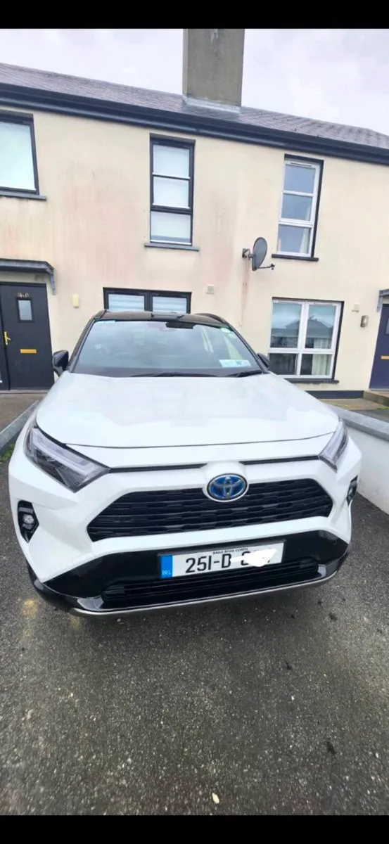 2025 TOYOTA RAV4 TAXI FOR RENT €400 PW - Image 1