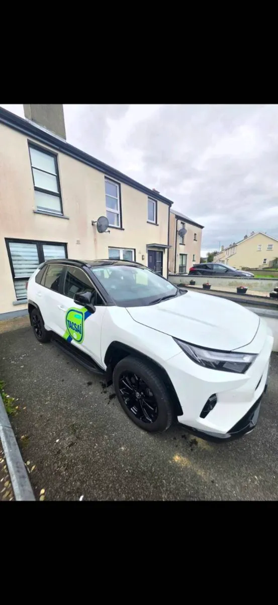 2025 TOYOTA RAV4 TAXI FOR RENT €400 PW - Image 2