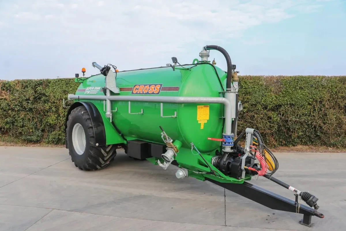 2750 Tanker Show Stock - Image 2