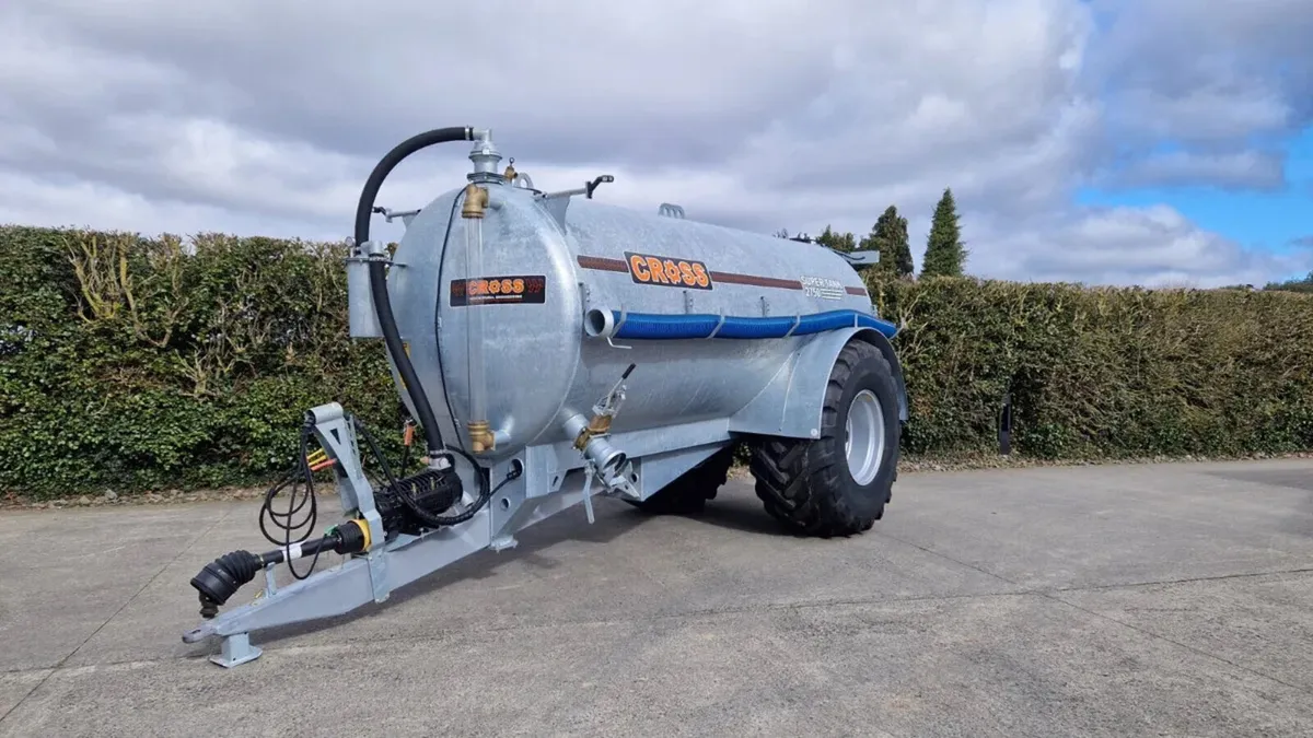 2750 Tanker - Image 1