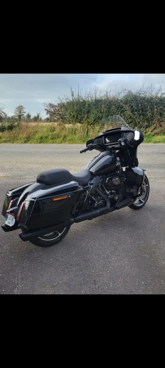 HARLEY DAVIDSON Street Glide 2025 - Image 2