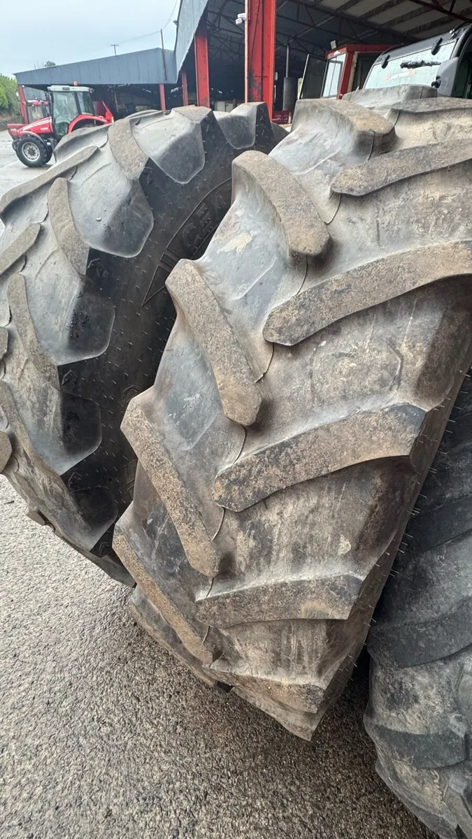 420/85 x 34 and 340/85 x 24 Tyres - Image 1