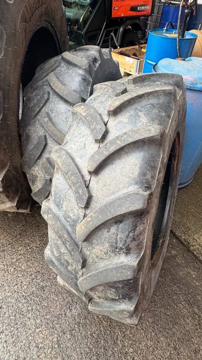 420/85 x 34 and 340/85 x 24 Tyres - Image 2