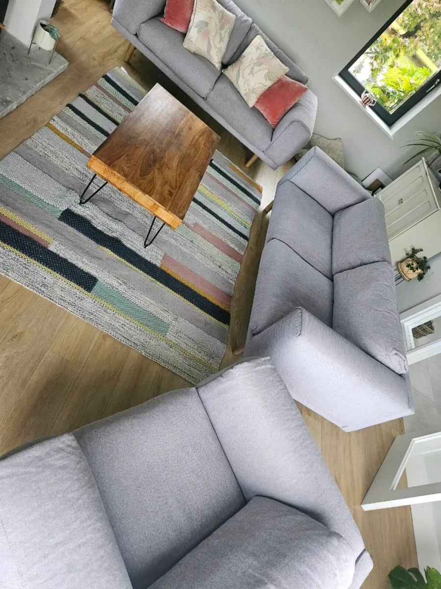 EZ Living 3 Piece Suite - Image 1