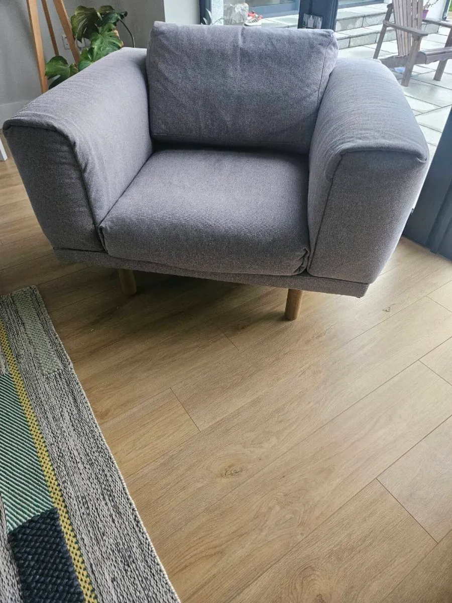 EZ Living 3 Piece Suite - Image 4