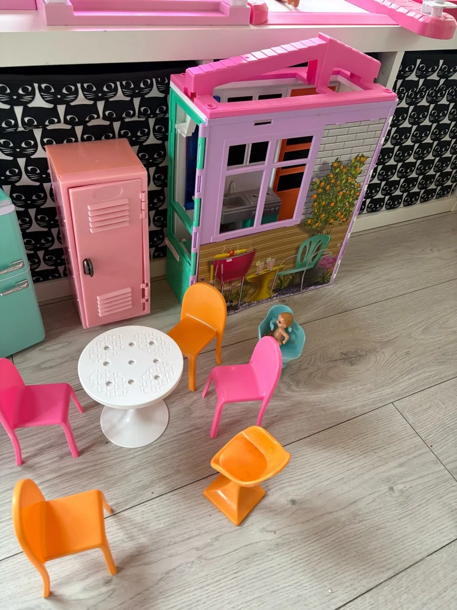 Barbie house - Image 4