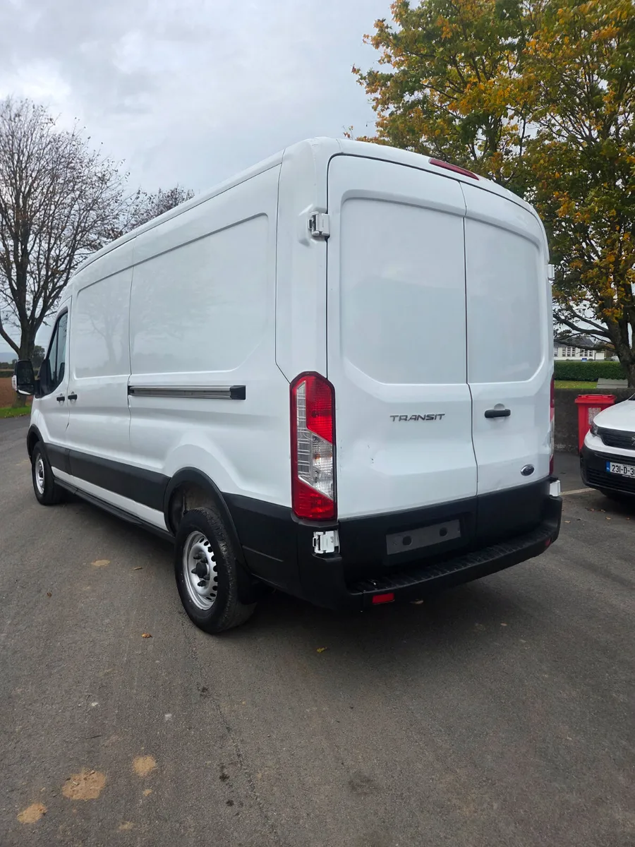 Ford Transit 2022 - Image 3