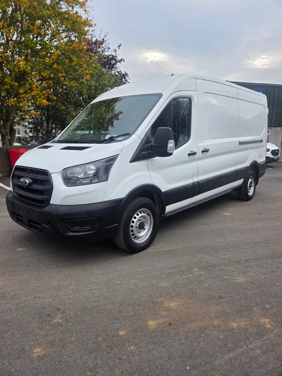 Ford Transit 2022 - Image 2