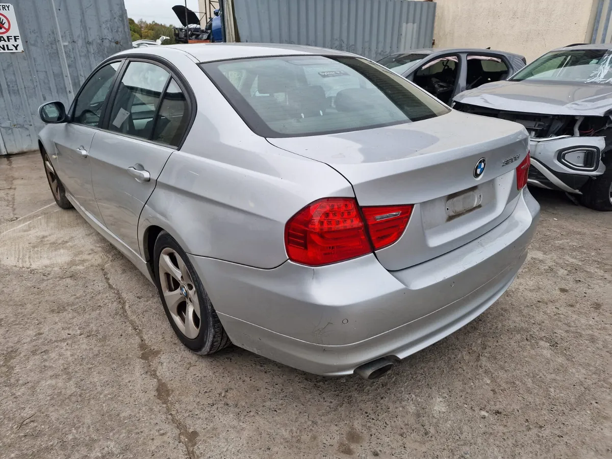 11 BMW 3 SERIES  2.0 D (N47D20C) FOR BREAKING - Image 4