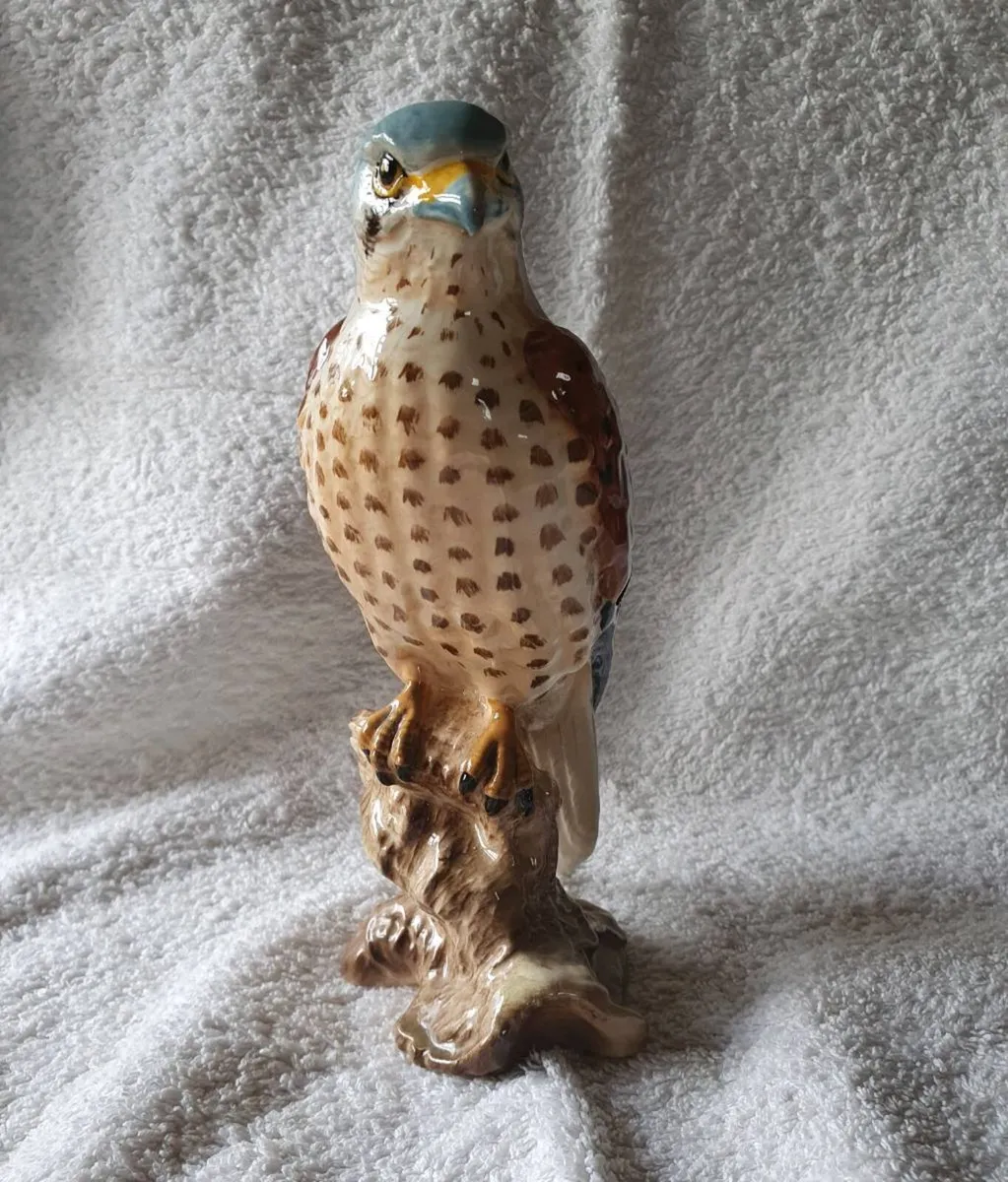 Vintage Beswick Kestrel Figurine - Image 3