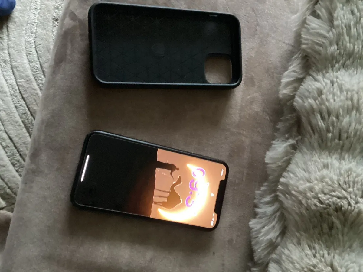 iPhone 11 Pro - Image 4