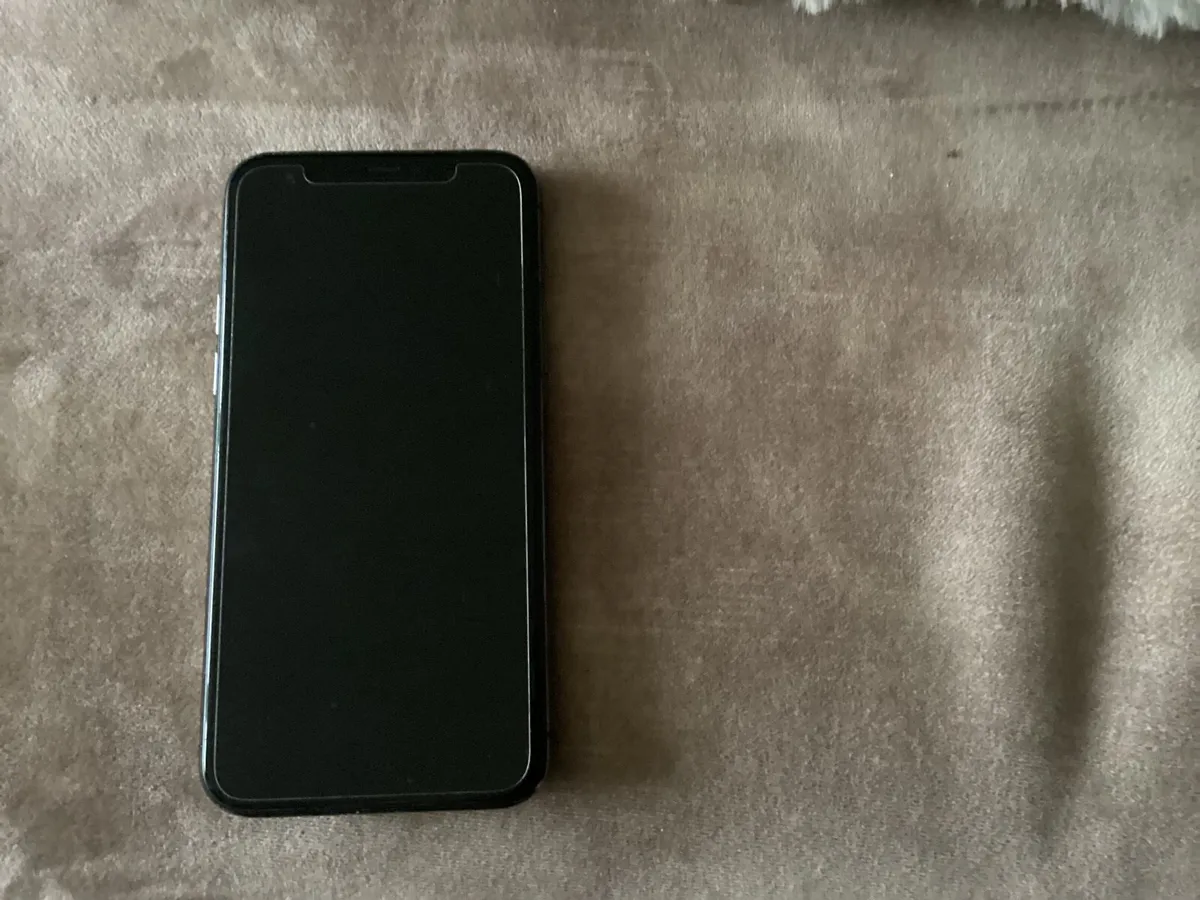 iPhone 11 Pro - Image 2
