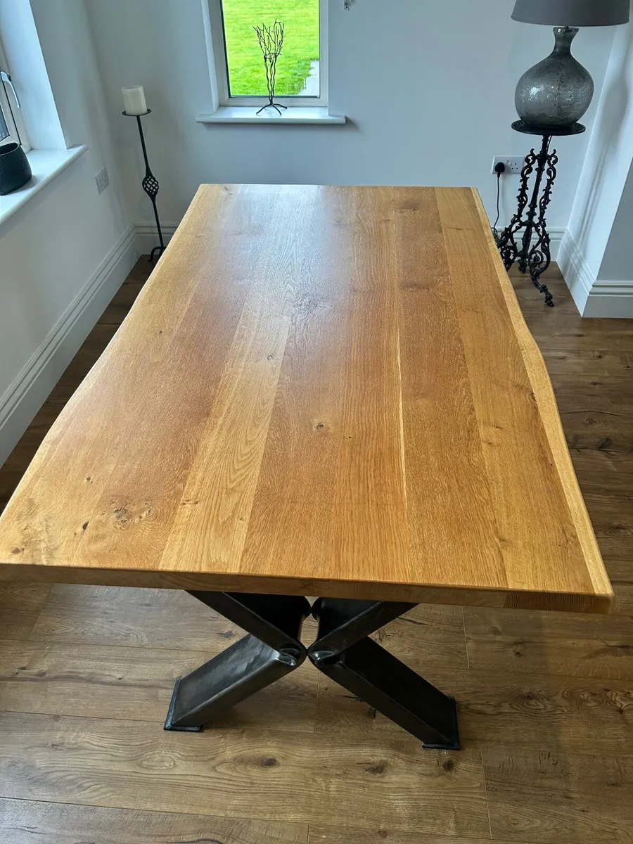 Solid oak dining table - Image 2
