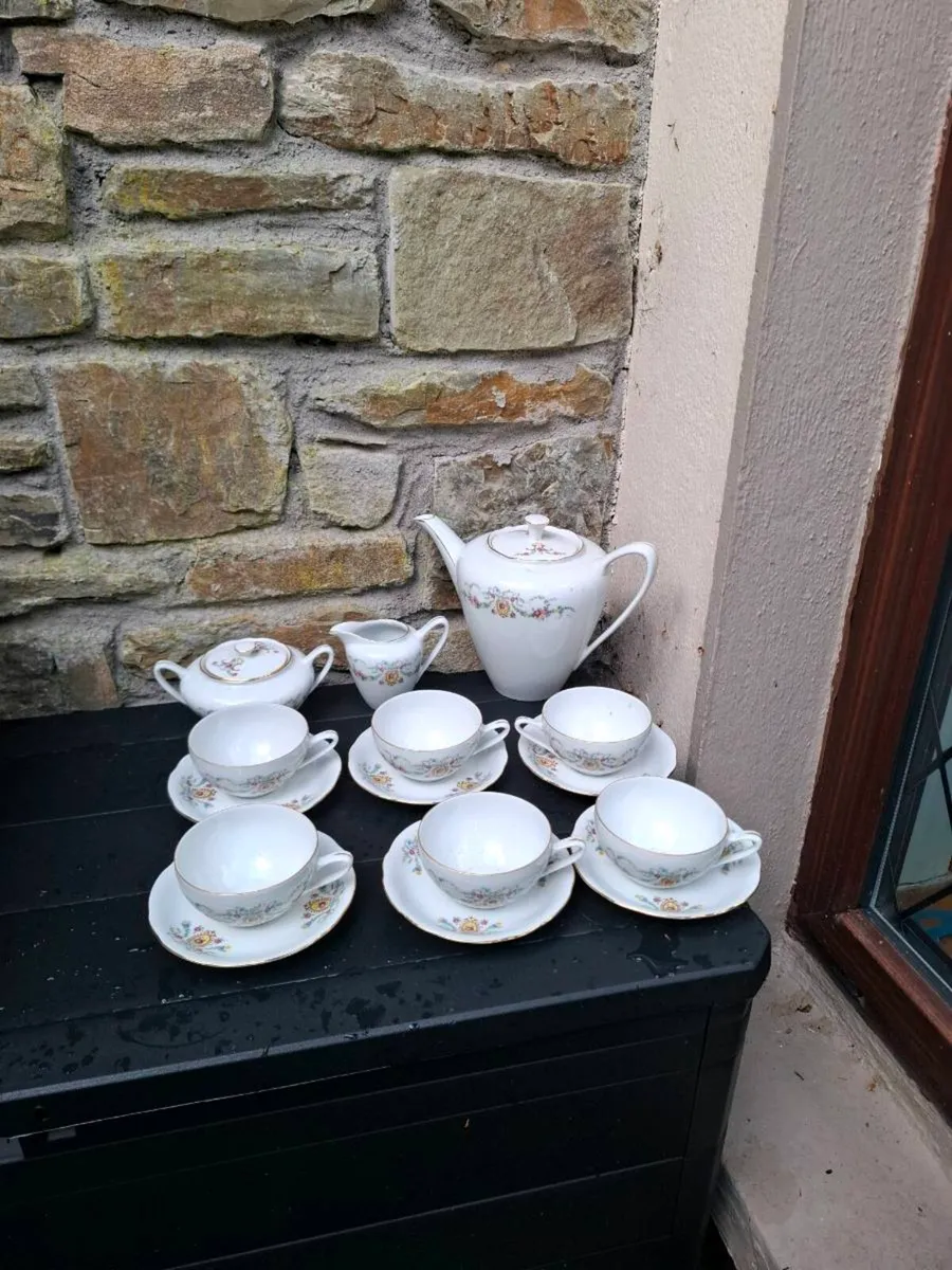 China tea set with cups - Image 2