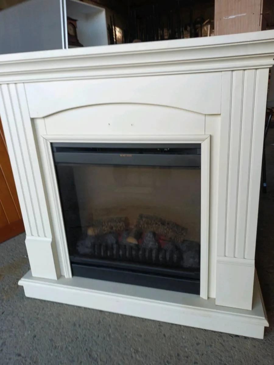 Dimplex Electric Fireplace - Image 2
