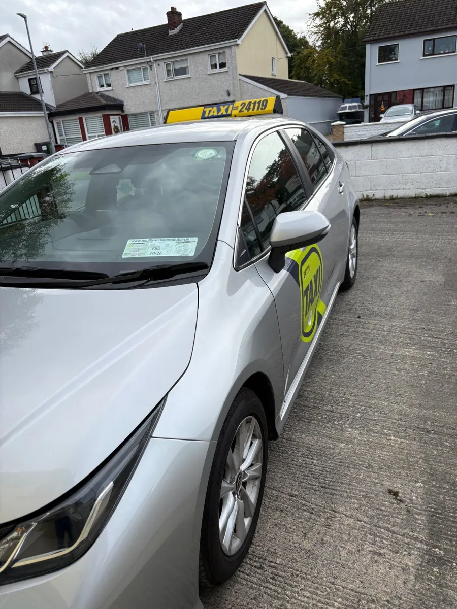 Taxi to rent - Image 2